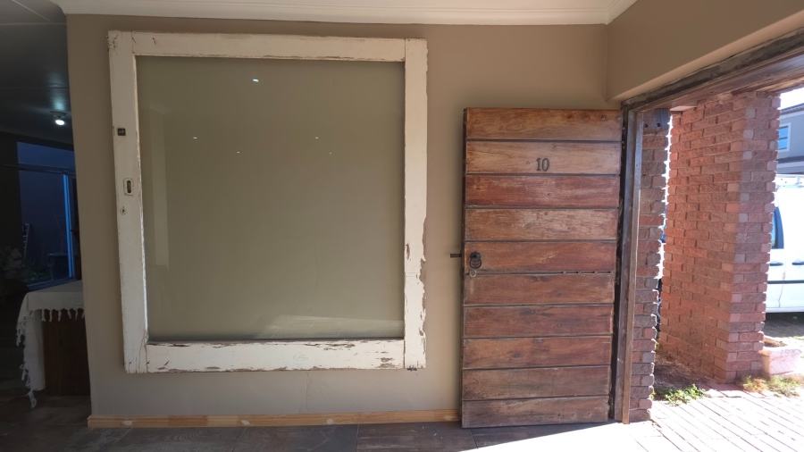 6 Bedroom Property for Sale in Bluewater Bay Western Cape